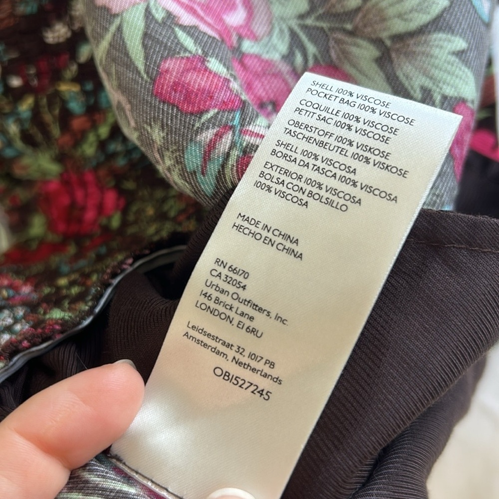 Anthropologie Smocked High Waist Floral Shorts - M - Picture 9 of 10